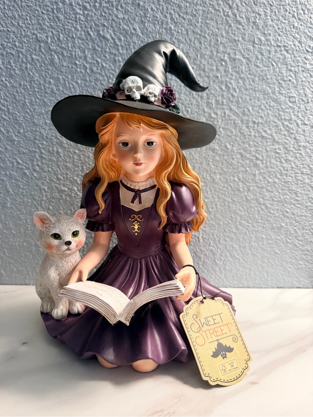 Halloween Sweet Street Purple Dress Witch Girl Reading Book With White Cat NEW